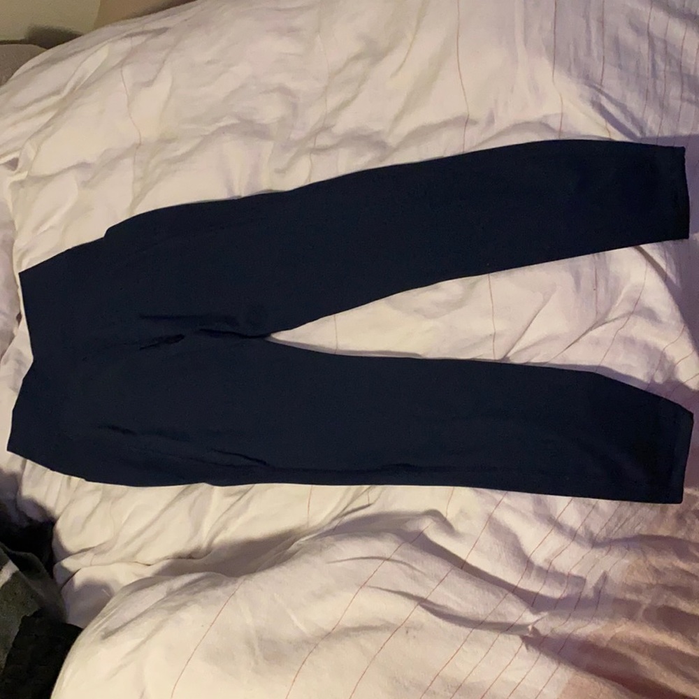 Navy blue leggings